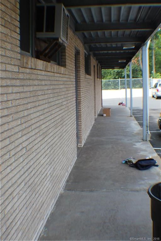 9 N Main St, Enfield, CT 06082